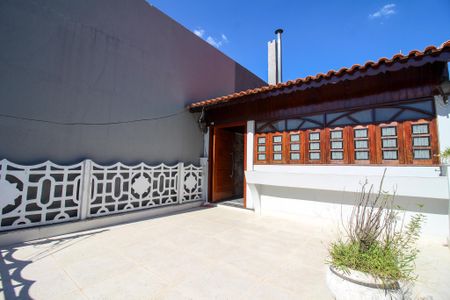 Casa à venda com 181m², 3 quartos e 2 vagas Casa à venda com 181m², 3 quartos e 2 vagasCobertura