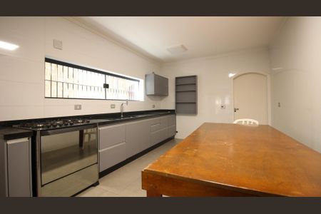 Casa à venda com 181m², 3 quartos e 2 vagas Casa à venda com 181m², 3 quartos e 2 vagasCozinha