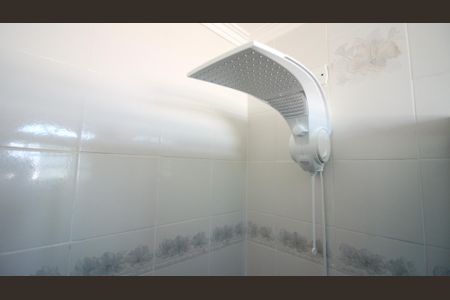 Casa à venda com 181m², 3 quartos e 2 vagas Casa à venda com 181m², 3 quartos e 2 vagasBanheiro da Suíte 1