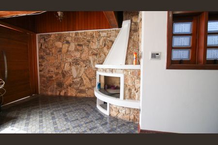 Casa à venda com 181m², 3 quartos e 2 vagas Casa à venda com 181m², 3 quartos e 2 vagasÁrea comum