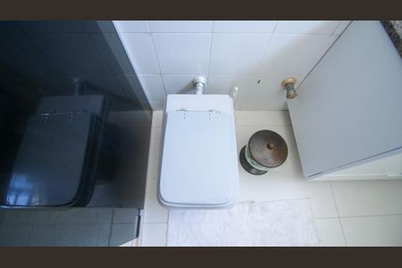 Casa à venda com 181m², 3 quartos e 2 vagas Casa à venda com 181m², 3 quartos e 2 vagasBanheiro da Suíte 1