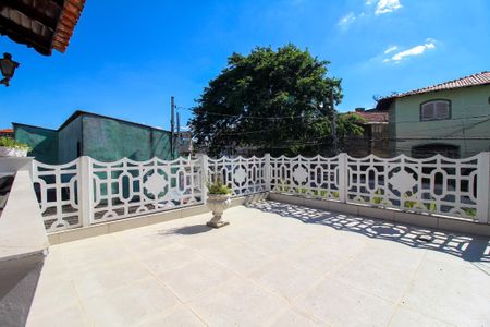 Casa à venda com 181m², 3 quartos e 2 vagas Casa à venda com 181m², 3 quartos e 2 vagasCobertura