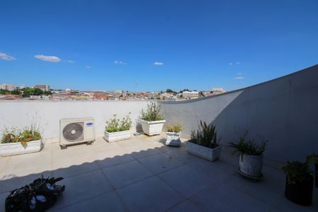 Casa à venda com 181m², 3 quartos e 2 vagas Casa à venda com 181m², 3 quartos e 2 vagasCobertura