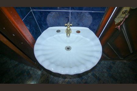 Casa à venda com 181m², 3 quartos e 2 vagas Casa à venda com 181m², 3 quartos e 2 vagasLavabo