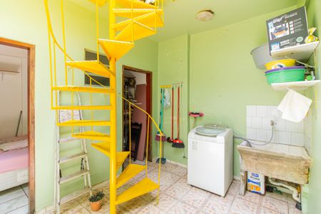 Casa à venda com 125m², 4 quartos e 1 vagaÁrea de Serviço