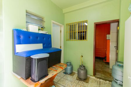 Casa à venda com 125m², 4 quartos e 1 vagaÁrea de Serviço