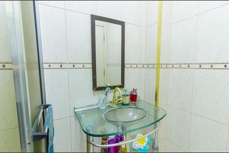 Casa à venda com 125m², 4 quartos e 1 vagaBanheiro