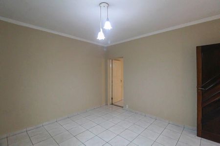 Casa para alugar com 80m², 1 quarto e sem vaga Casa para alugar com 80m², 1 quarto e sem vagaSala