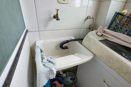 Apartamento para alugar com 70m², 2 quartos e 1 vagaÁrea de Serviço