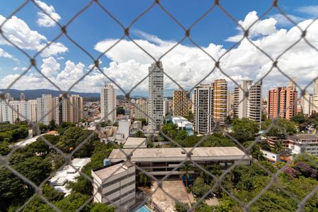 Apartamento para alugar com 350m², 4 quartos e 5 vagasSuíte 3 - Vista