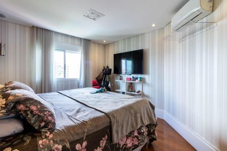 Apartamento para alugar com 350m², 4 quartos e 5 vagasSuíte 1