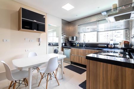 Apartamento para alugar com 350m², 4 quartos e 5 vagasCozinha