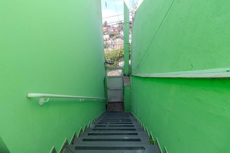 Casa para alugar com 56m², 1 quarto e sem vagaEscada