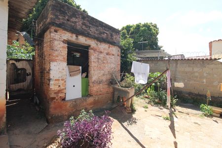 Casa à venda com 920m², 3 quartos e sem vagaQuintal