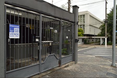 Apartamento à venda com 44m², 1 quarto e 1 vagaFachada + Plaquinha