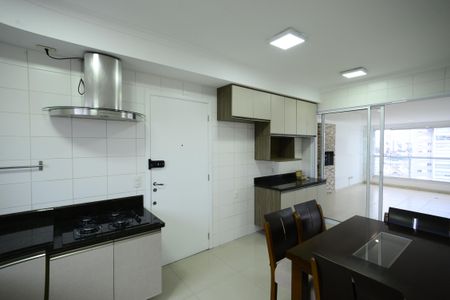 Apartamento à venda com 191m², 4 quartos e 3 vagasCozinha