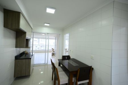 Apartamento à venda com 191m², 4 quartos e 3 vagasCozinha