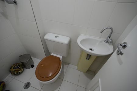 Apartamento à venda com 191m², 4 quartos e 3 vagasBanheiro de Serviço