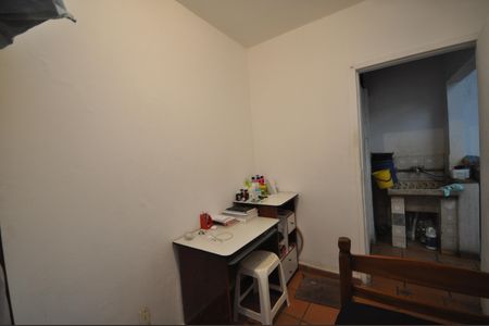 Casa à venda com 110m², 3 quartos e 2 vagasQuarto de Serviço