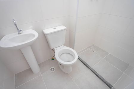 Apartamento para alugar com 41m², 2 quartos e 1 vaga Apartamento para alugar com 41m², 2 quartos e 1 vagaBanheiro