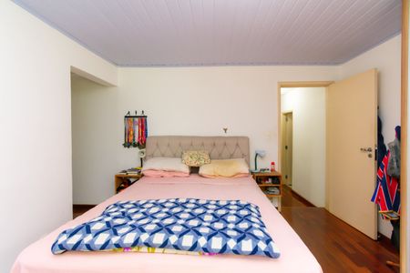 Casa à venda com 300m², 3 quartos e 1 vagaSuíte