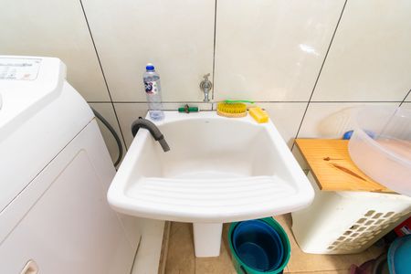 Casa à venda com 300m², 3 quartos e 1 vagaÁrea de Serviço