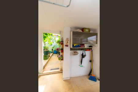 Casa à venda com 300m², 3 quartos e 1 vagaÁrea de Serviço