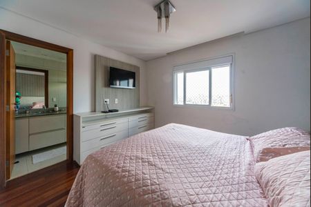 Apartamento à venda com 125m², 3 quartos e 3 vagasQuarto 1