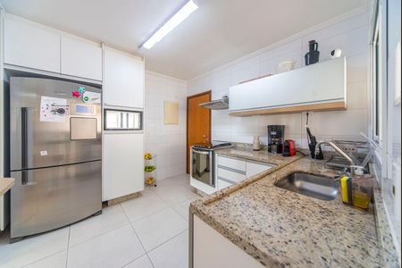 Apartamento à venda com 125m², 3 quartos e 3 vagasCozinha