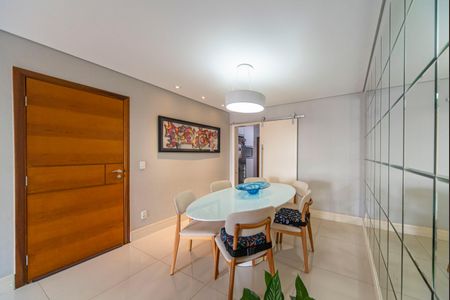 Apartamento à venda com 125m², 3 quartos e 3 vagasSala