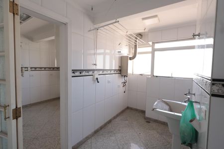 Apartamento para alugar com 127m², 3 quartos e 2 vagasÁrea de Serviço