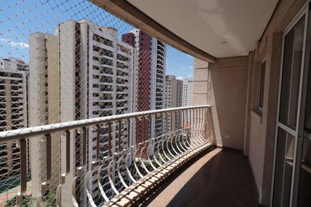 Apartamento para alugar com 127m², 3 quartos e 2 vagasSacada