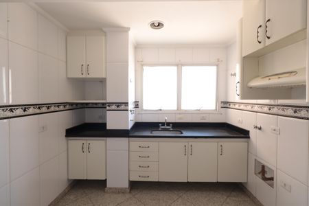Apartamento para alugar com 127m², 3 quartos e 2 vagasCozinha