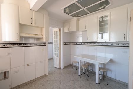 Apartamento para alugar com 127m², 3 quartos e 2 vagasCozinha