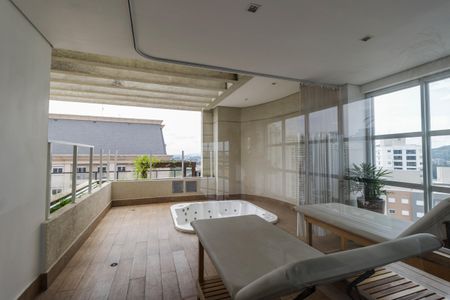 Apartamento à venda com 98m², 3 quartos e 3 vagasPiscina Coberta