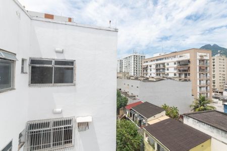 Apartamento à venda com 95m², 2 quartos e 1 vagaVista