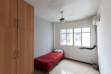Apartamento à venda com 95m², 2 quartos e 1 vagaQuarto 2