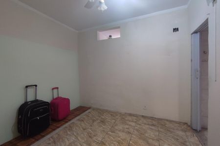 Casa para alugar com 48m², 1 quarto e sem vaga Casa para alugar com 48m², 1 quarto e sem vagaQuarto