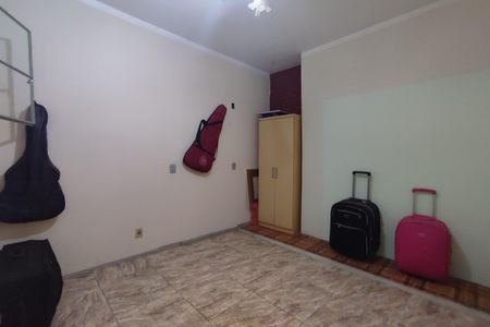 Casa para alugar com 48m², 1 quarto e sem vaga Casa para alugar com 48m², 1 quarto e sem vagaQuarto