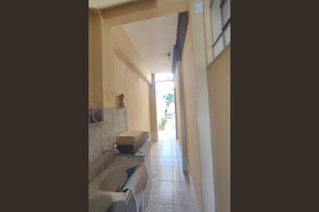 Casa para alugar com 48m², 1 quarto e sem vaga Casa para alugar com 48m², 1 quarto e sem vagaCorredor