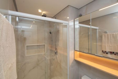 Apartamento à venda com 63m², 2 quartos e 1 vagaBanheiro da Suíte 1