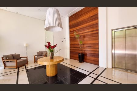 Apartamento à venda com 163m², 3 quartos e 4 vagas Apartamento à venda com 163m², 3 quartos e 4 vagasHall de entrada
