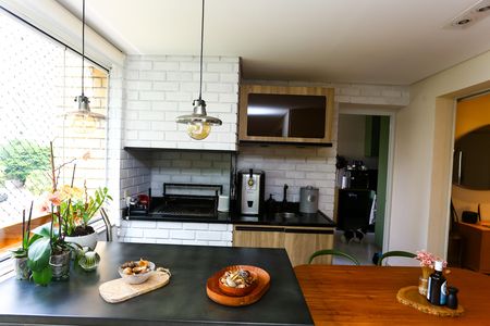 Apartamento à venda com 163m², 3 quartos e 4 vagas Apartamento à venda com 163m², 3 quartos e 4 vagasVaranda