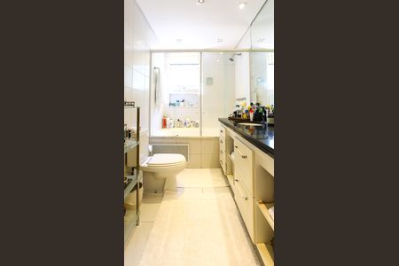 Apartamento à venda com 163m², 3 quartos e 4 vagas Apartamento à venda com 163m², 3 quartos e 4 vagasBanheiro da Suíte 3