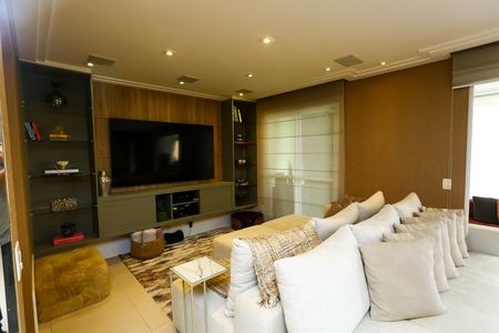 Apartamento à venda com 163m², 3 quartos e 4 vagas Apartamento à venda com 163m², 3 quartos e 4 vagasSala