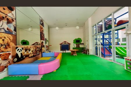 Apartamento à venda com 163m², 3 quartos e 4 vagas Apartamento à venda com 163m², 3 quartos e 4 vagasBrinquedoteca