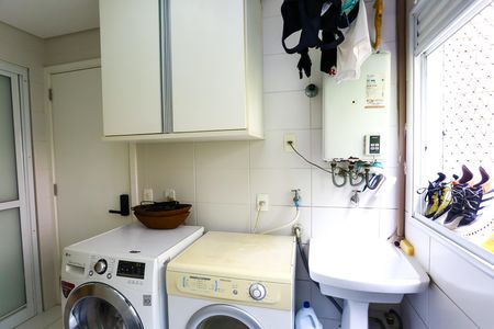 Apartamento à venda com 163m², 3 quartos e 4 vagas Apartamento à venda com 163m², 3 quartos e 4 vagasÁrea de Serviço