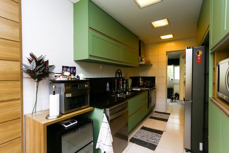 Apartamento à venda com 163m², 3 quartos e 4 vagas Apartamento à venda com 163m², 3 quartos e 4 vagascozinha