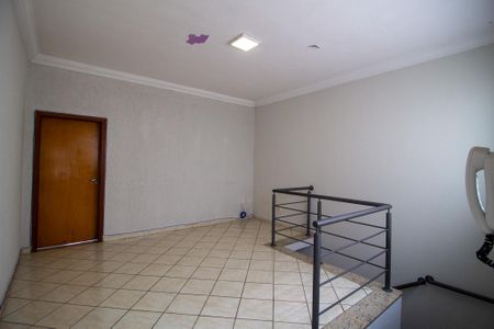 Apartamento para alugar com 200m², 3 quartos e sem vaga Apartamento para alugar com 200m², 3 quartos e sem vagaSala