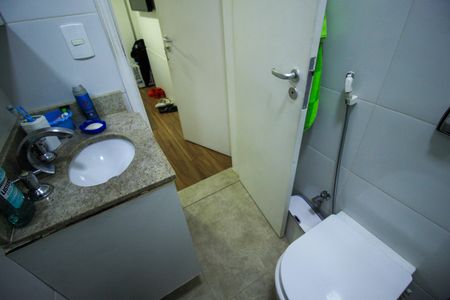 Casa de condomínio à venda com 392m², 4 quartos e 6 vagasBanheiro da Suíte 3